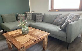 Moderne Gemuetliche Wohnung In Glinde
